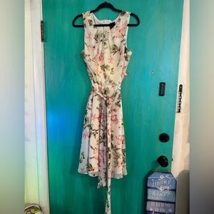 Very Pretty Fully Lined Chiffon Floral Dress Plus Sized 16